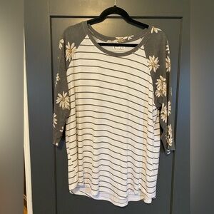 Maurices White 3/4 Sleeve T-Shirt